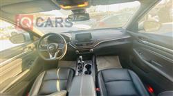 نيسان ألتيما